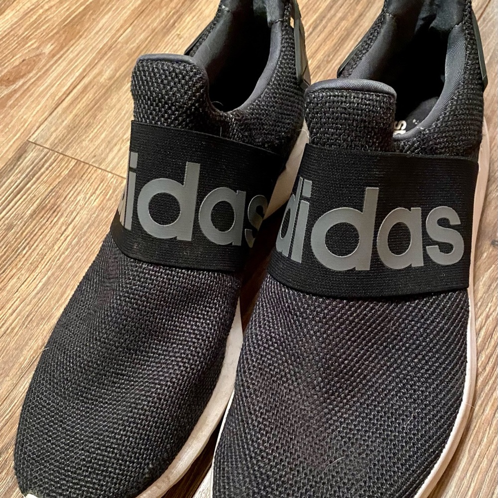 Gently worn adidas mens shoes